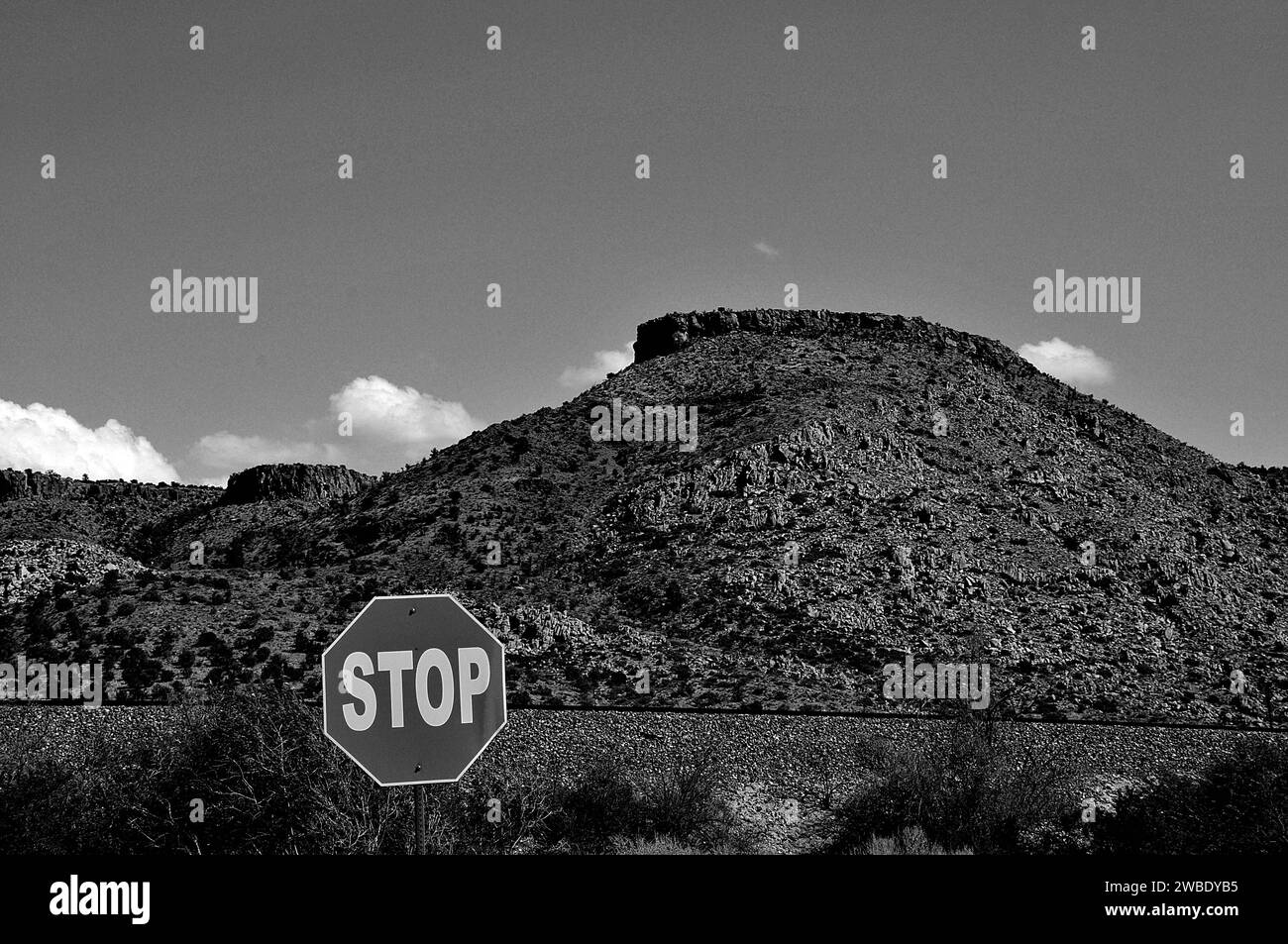 Arizona desert beauty /Historic US route 66 /Arizona/USA / 10.September 2019, USA / route 66 in Arizona dcolor of aarizona seert along with desert open landscape and bill blue sky and white clouds and USA. along wit famous route 66 . Photo. Francis Dean/Deanpictures Stock Photo