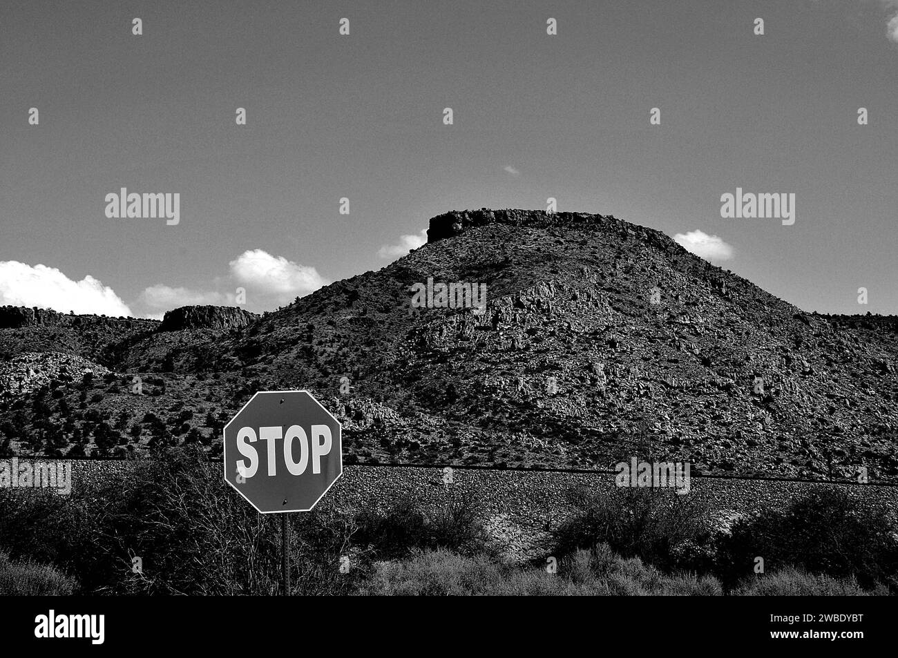 Arizona desert beauty /Historic US route 66 /Arizona/USA / 10.September 2019, USA / route 66 in Arizona dcolor of aarizona seert along with desert open landscape and bill blue sky and white clouds and USA. along wit famous route 66 . Photo. Francis Dean/Deanpictures Stock Photo