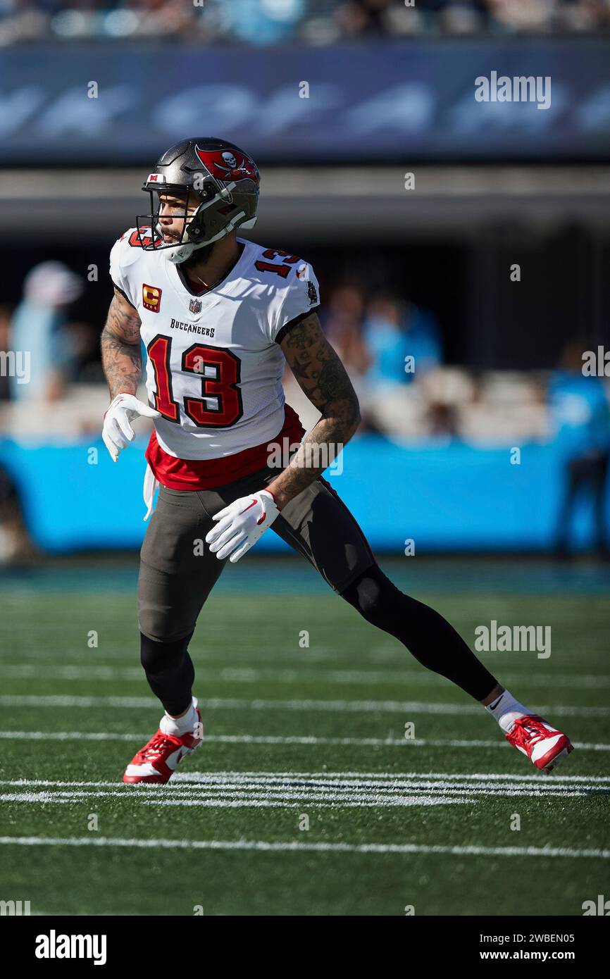 Tampa Bay Buccaneers Wide Receiver Mike Evans (13) Runs A Route During ...