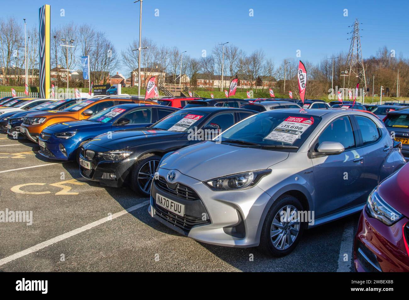 Yaris self deals charging hybrid