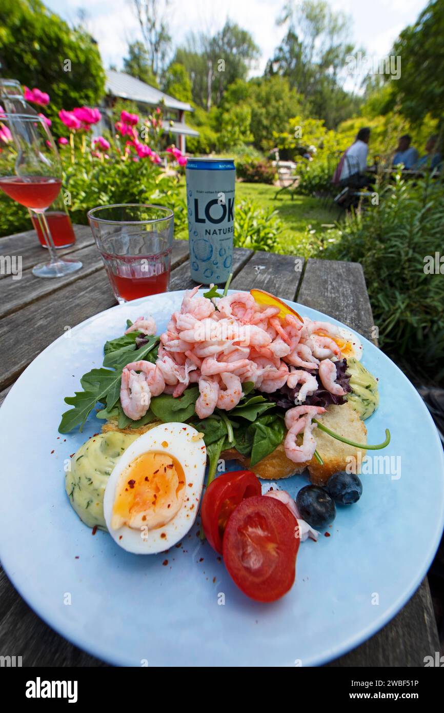 raeksmoergas-swedish-crab-bread-gothenburg-province-of-vaestra