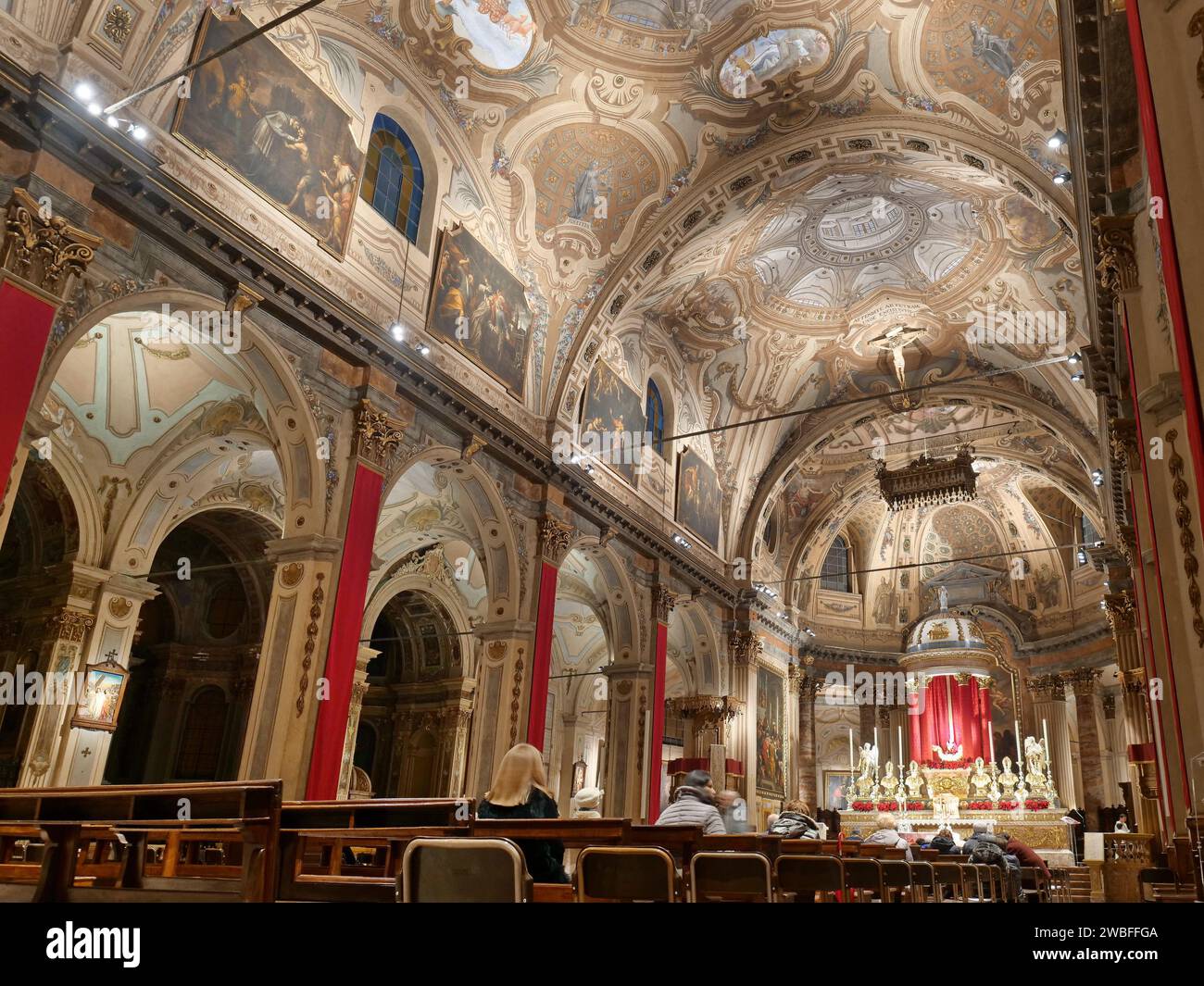 Interieur of San Martino basilic in Treviglio, Bergamo, Italy Stock Photo