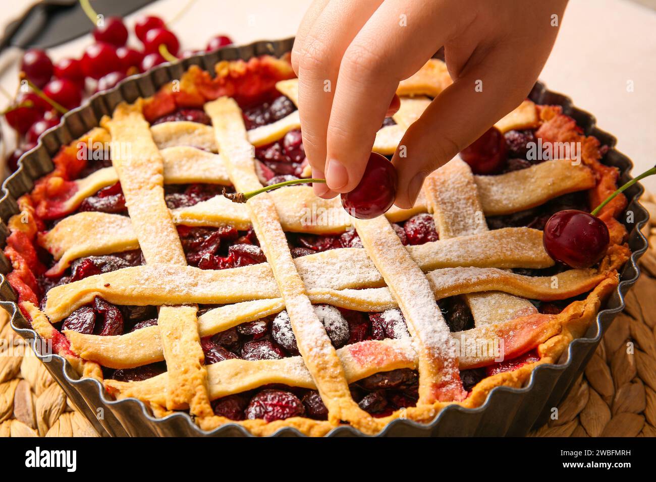 Pie Crust Decorating Hi res Stock Photography And Images Alamy
