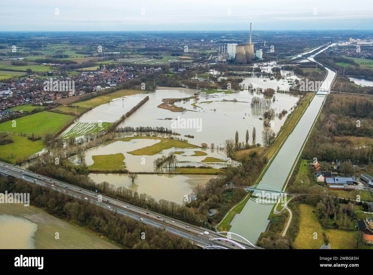 Luftbild vom Hochwasser der Lippe, Weihnachtshochwasser 2023, Fluss Lippe tritt nach starken Luftbild vom Hochwasser der Lippe, Weihnachtshochwasser 2023, Fluss Lippe tritt nach starken
