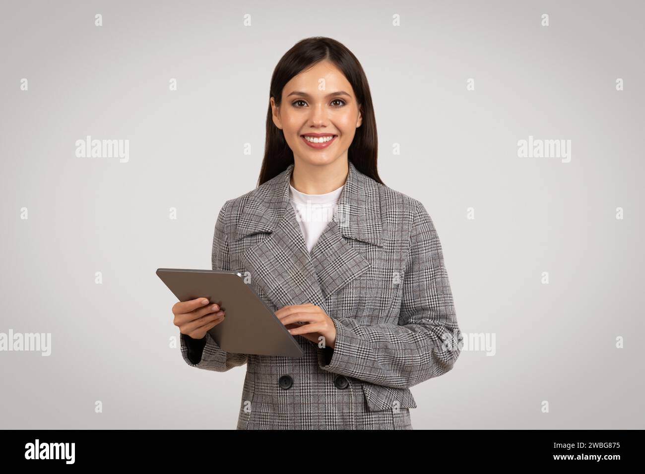 Formal female attire hi-res stock photography and images - Alamy