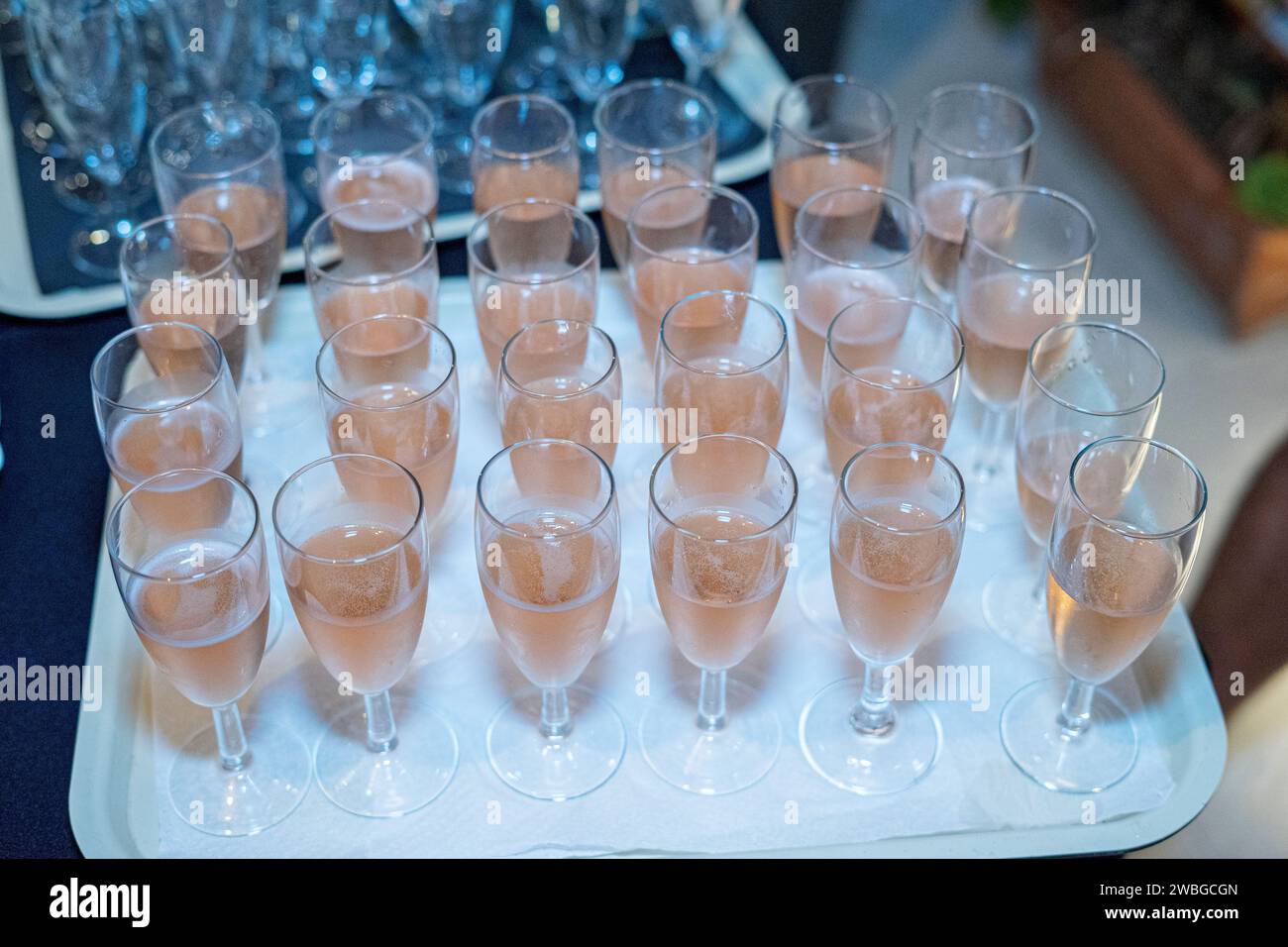 Sparkling wine glasses hi-res stock photography and images - Alamy