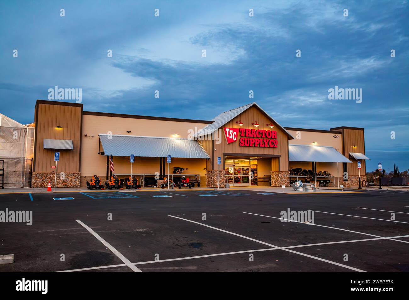 A Tractor Supply store in Ceres California USA Stock Photo Alamy