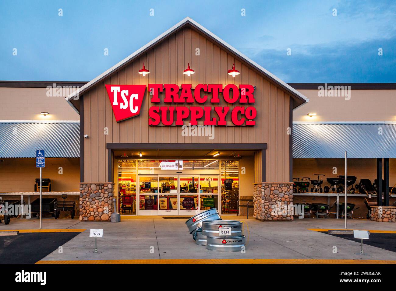 A Tractor Supply store in Ceres California USA Stock Photo Alamy