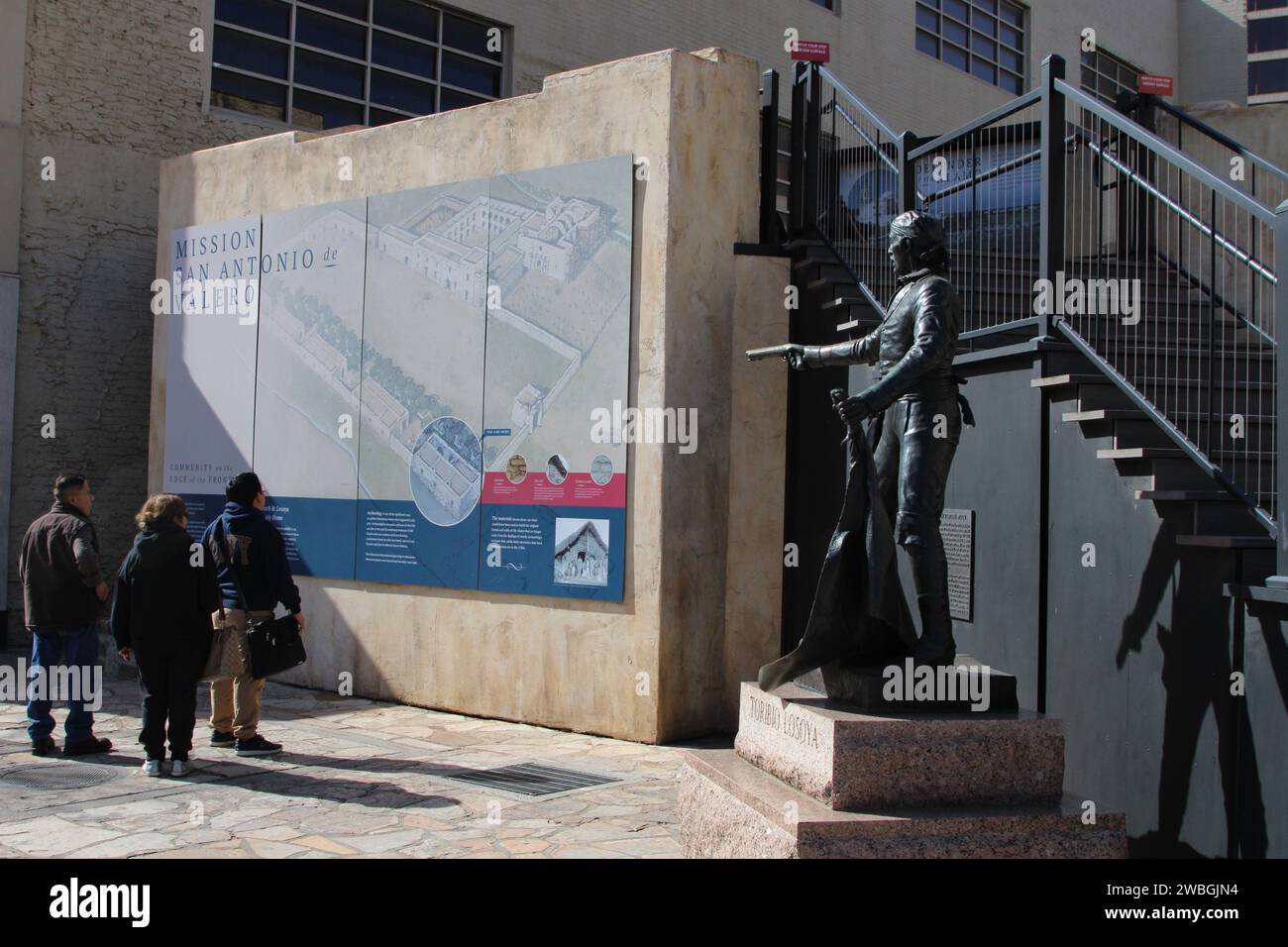 San Antonio, USA. 10th Jan, 2024. Tourists view an Alamo display at