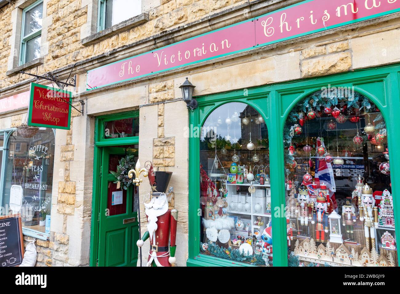 Cotswold decorations hires stock photography and images Alamy