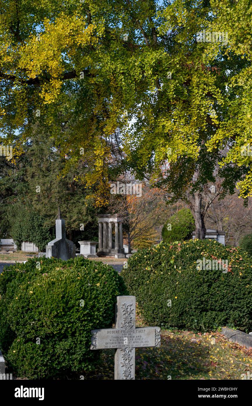 Historic cemetery graves headstones hires stock photography and images