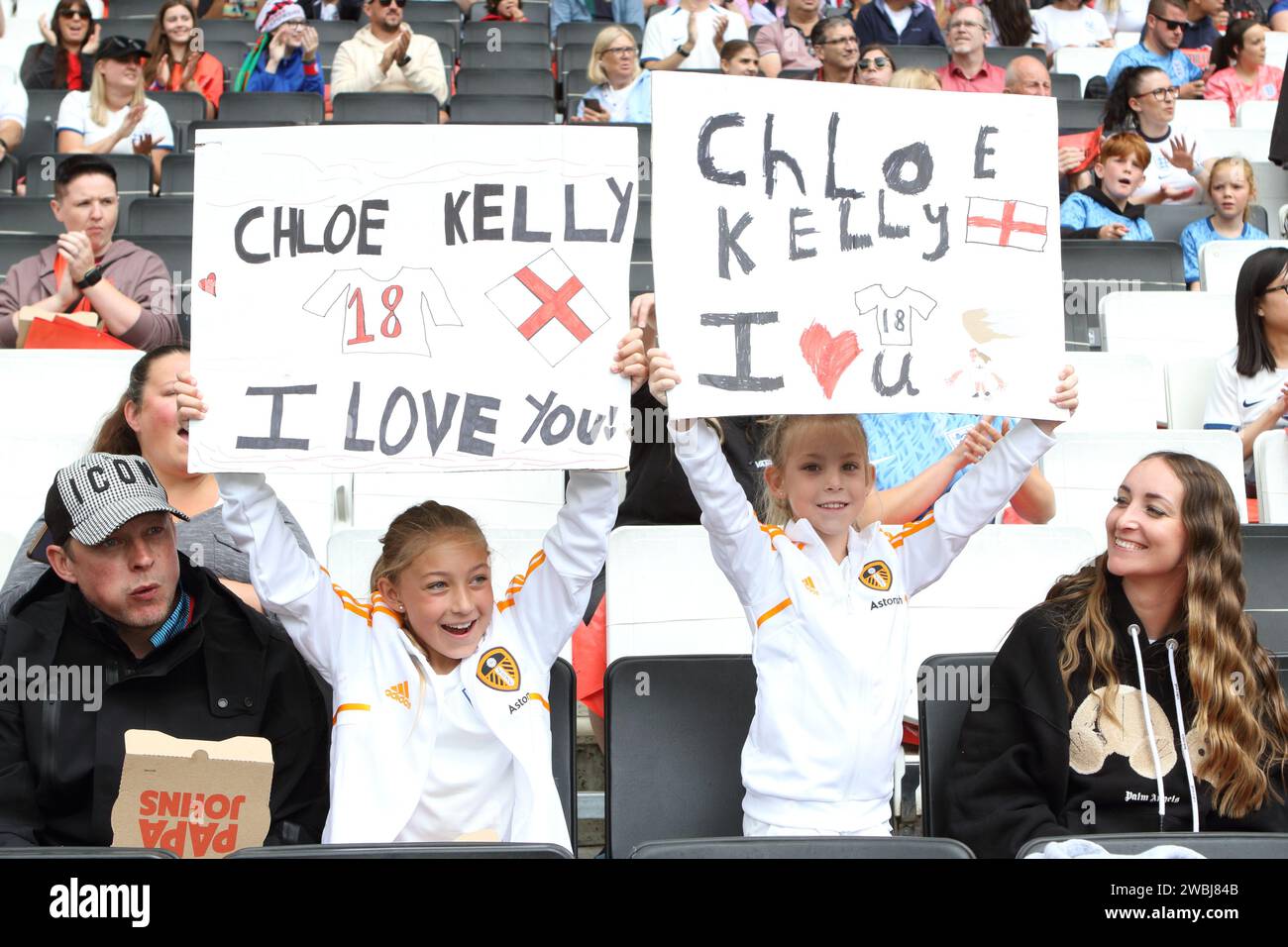 England Lionesses women's football team v Portugal, at Stadium MK, Milton Keynes, 1 July 2023 fans hold banners with Chloe Kelly Stock Photo