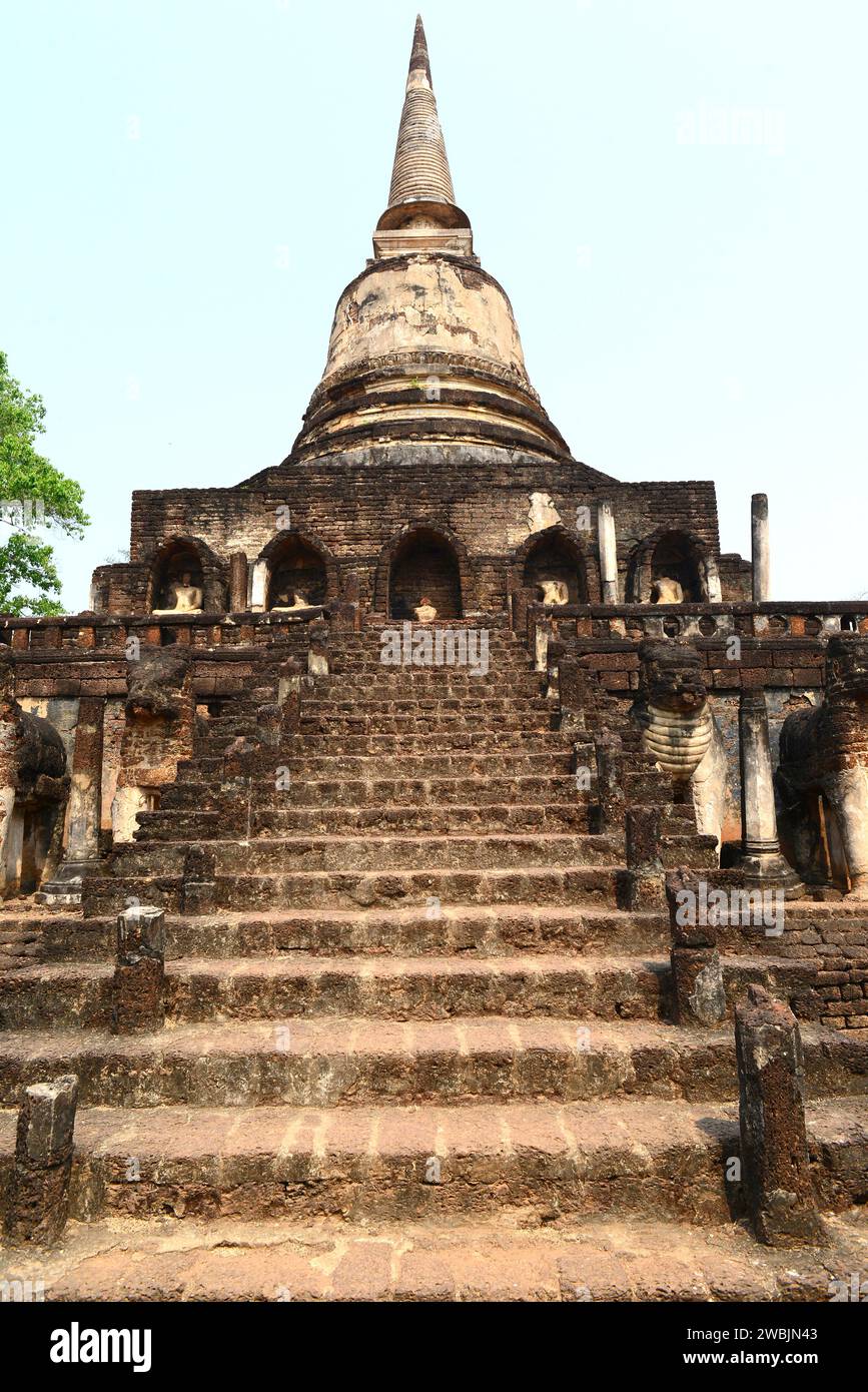 Si Satchanalai Historical Park, Wat Chang Lom (13th century), World Heritage. Sukhothai province, Thailand. Stock Photo