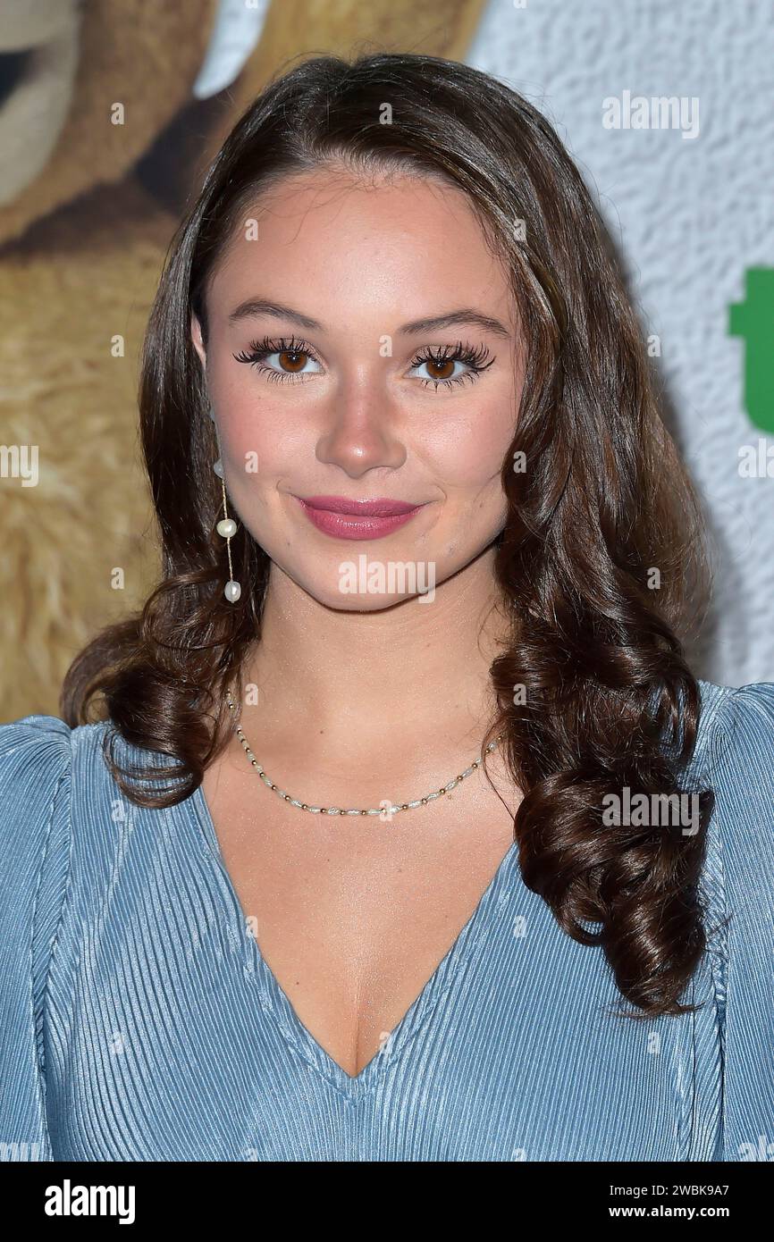 Charlotte Fountain Jardim bei der Premiere der Peacock Serie 'Ted' im