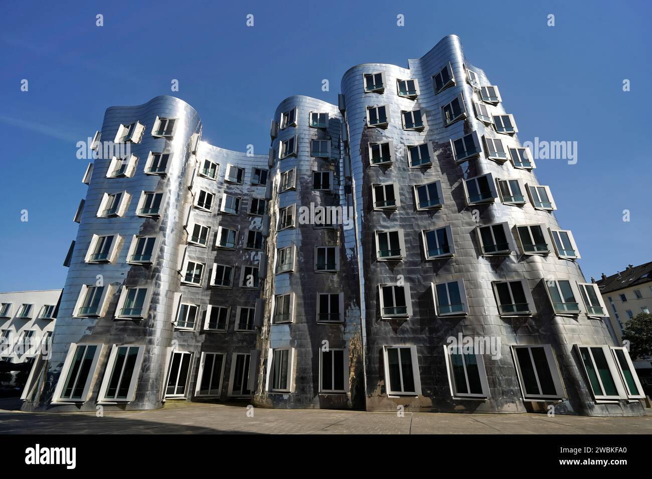 Germany, North Rhine-Westphalia, Düsseldorf, Medienhafen, Neuer Zollhof building by Frank Gehry Stock Photo