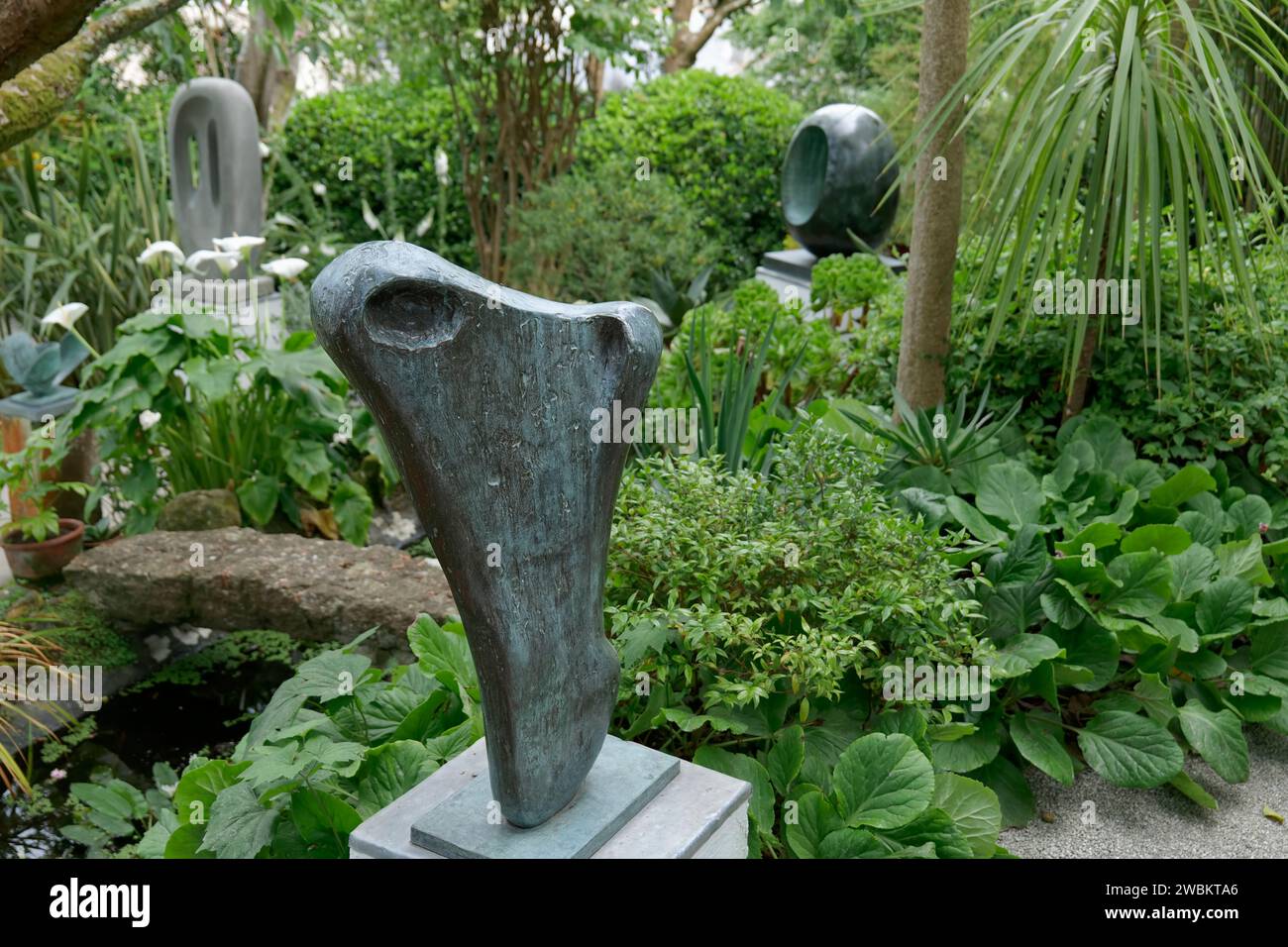 sculptures in the garden of the Barbara Hepworth Museum and Sculpture ...