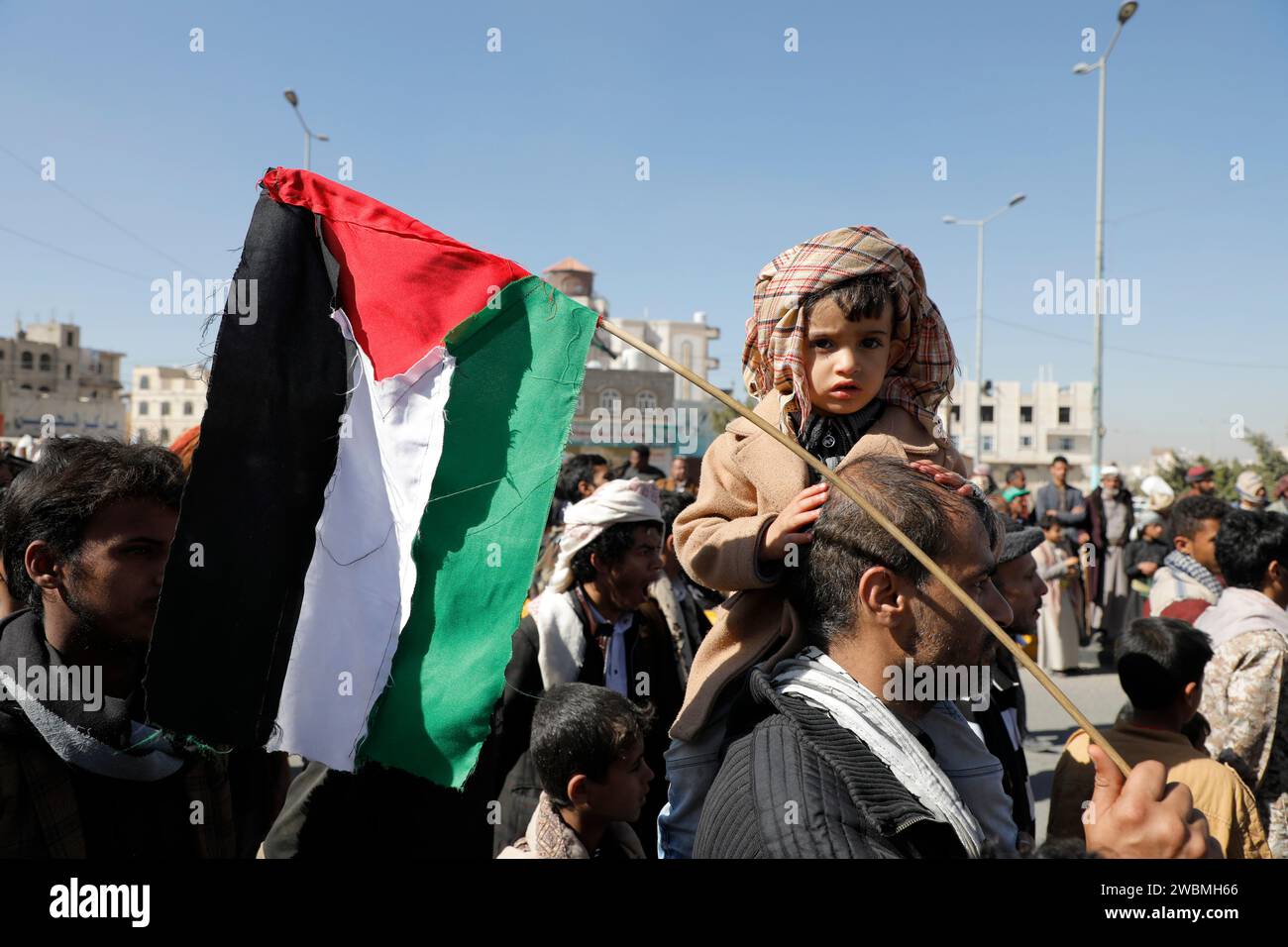 Sanaa, Sanaa, Yemen. 11th Jan, 2024. The child of a newly recruited