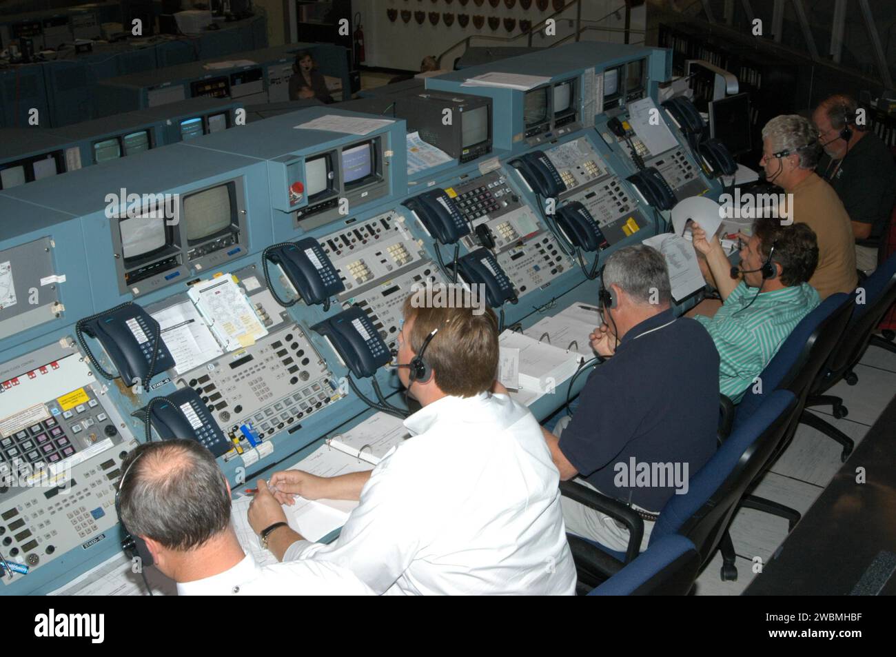 Shuttle Program managers, directors, and engineers conduct End-to-End ...