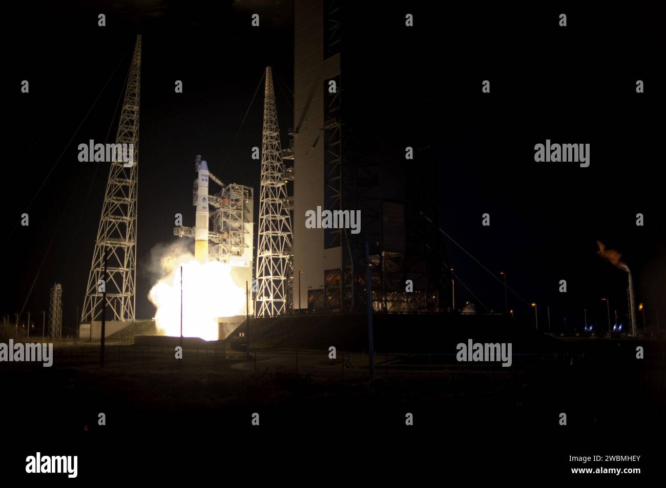 P Launch Goes p launch hi-res stock photography and images - Alamy