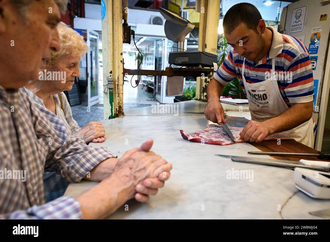 buenos-aires-argentina-10th-jan-2024-pensioners-shop-in-a-meat