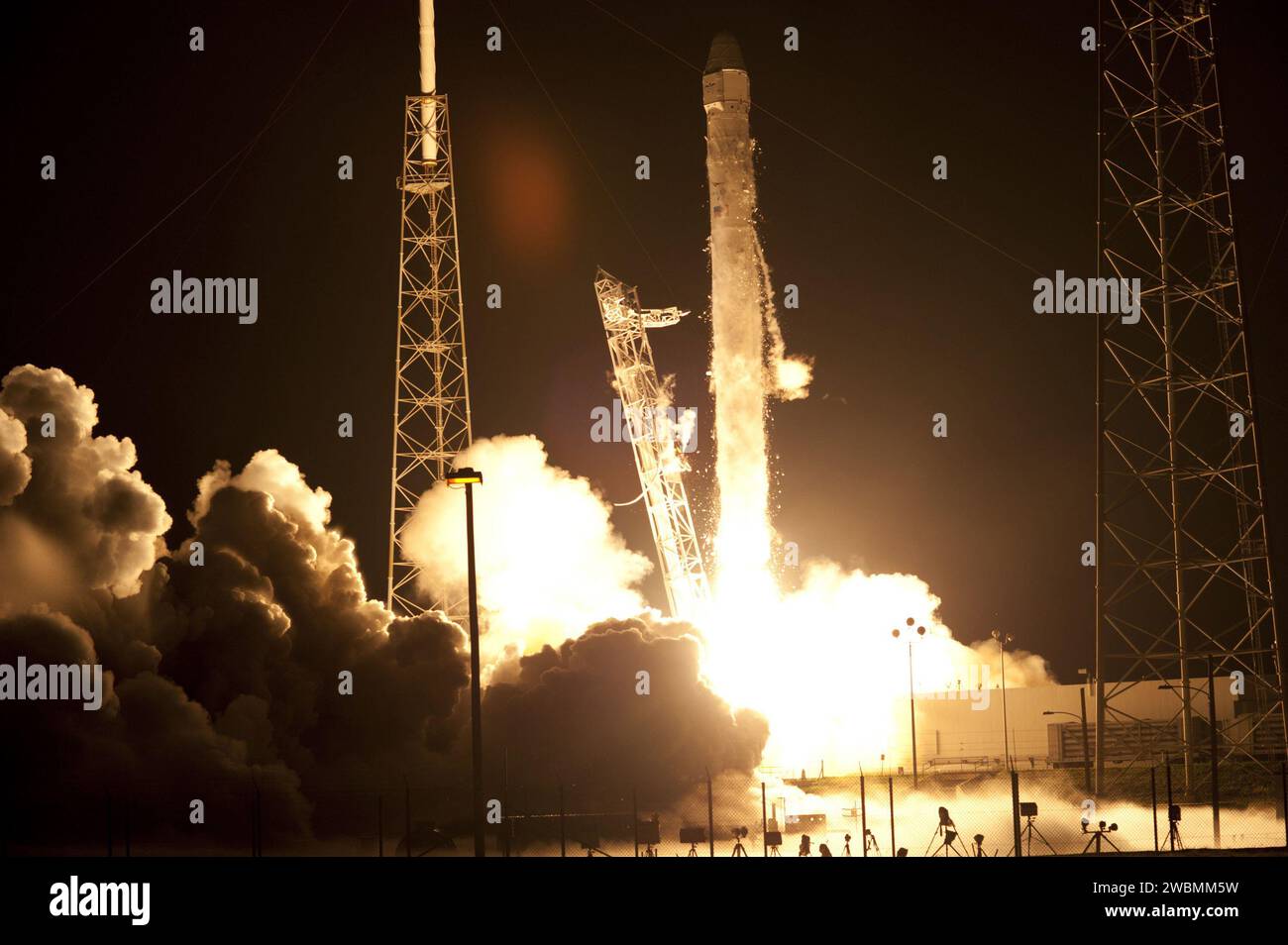 Cots Water Rockets At Cape Canaveral Air Force Station, Space Launch Complex-40, the ...