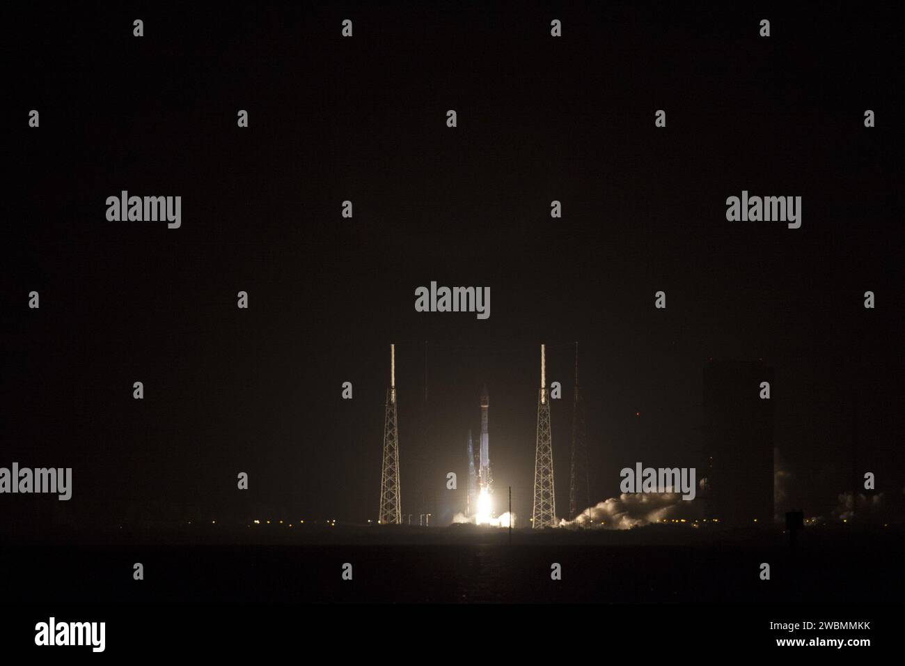 A United Launch Alliance Atlas V 401 launched from Space Launch Complex ...