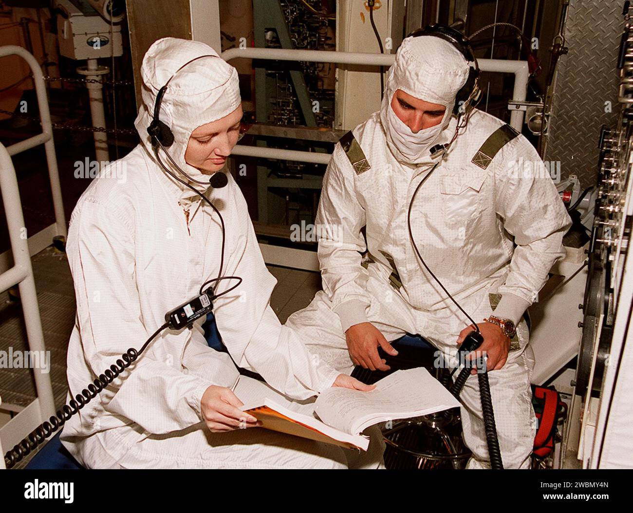 Orbital payload handling hi-res stock photography and images - Alamy
