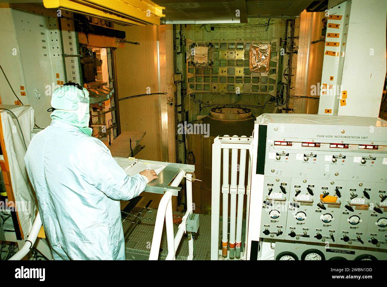 Iss monitors hi-res stock photography and images - Alamy