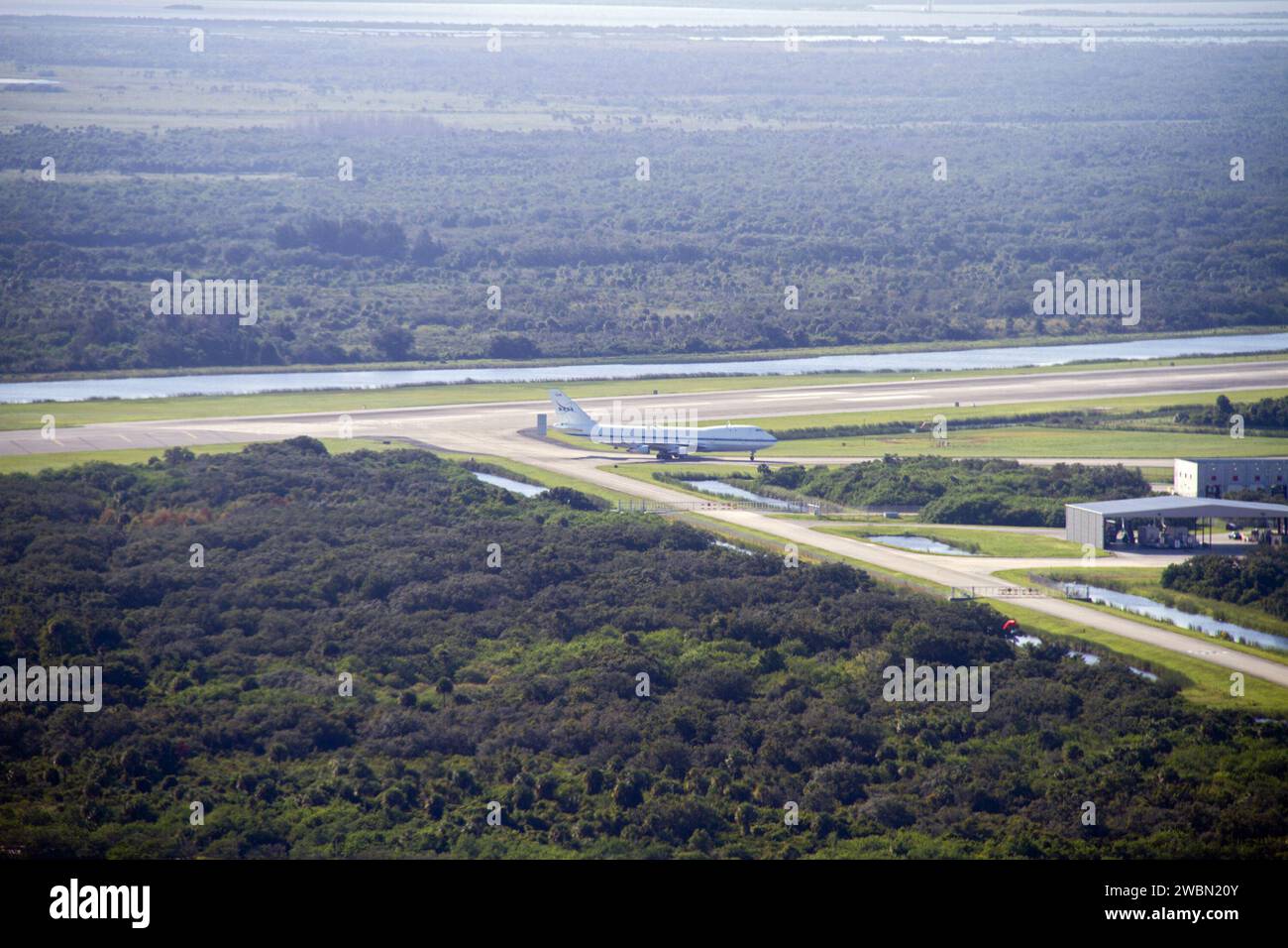 Space shuttle markings hi-res stock photography and images - Alamy