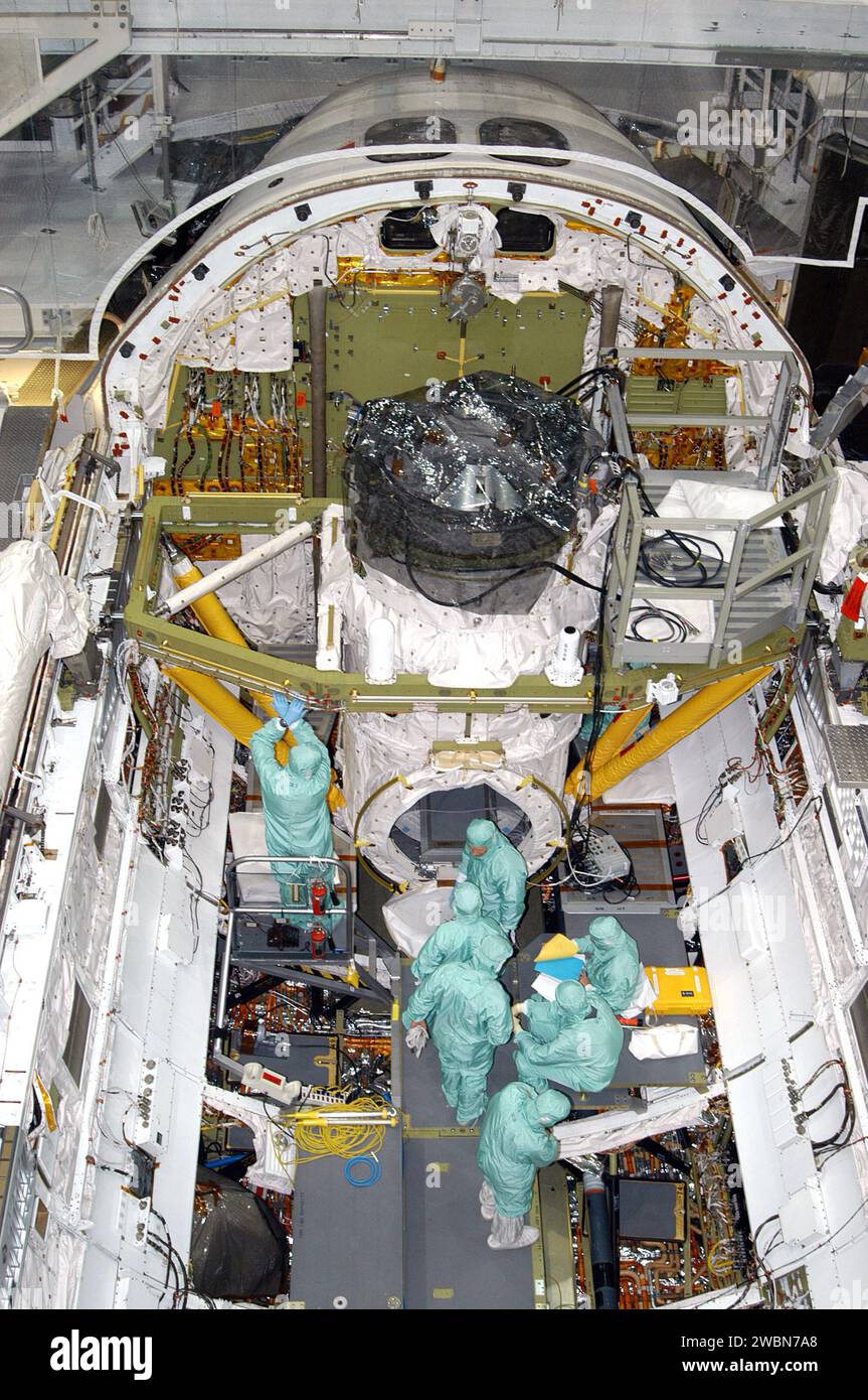 KENNEDY SPACE CENTER, FLA. - During Crew Equipment Interface Test (CEIT ...