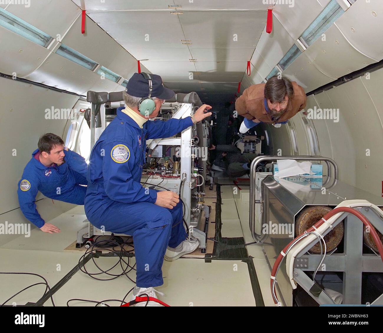 Experimental study on material flammability and flame spreading in ...