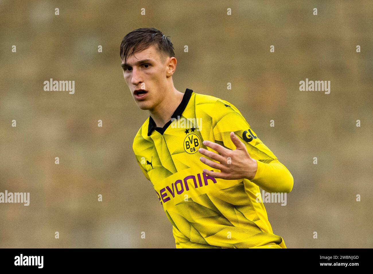 Marbella, Spanien. 09th Jan, 2024. Fußball: Trainingslager, Testspiel Borussia Dortmund - Standard Lüttich am 09.01.2024 in Marbella (Spanien). Dortmunds Nico Schlotterbeck Credit: dpa/Alamy Live News Stock Photo