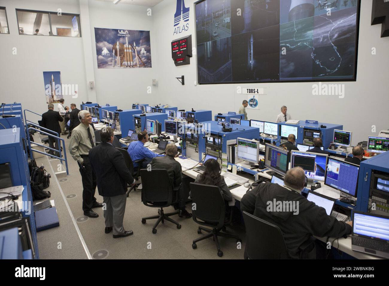 Tracking and data relay system hi-res stock photography and images - Alamy