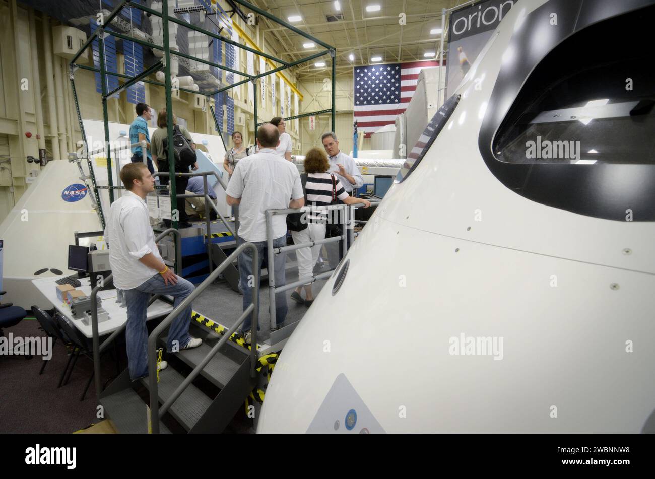 Paul Marshall from the Orion program office talks to NASA Tweetup ...