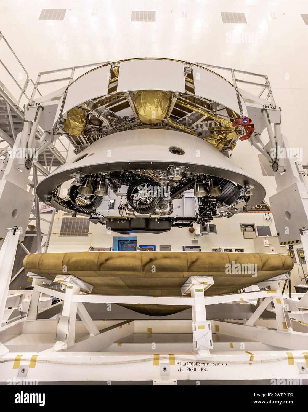 Mars 2020 Perseverance spacecraft stacked inside the Payload Hazardous ...