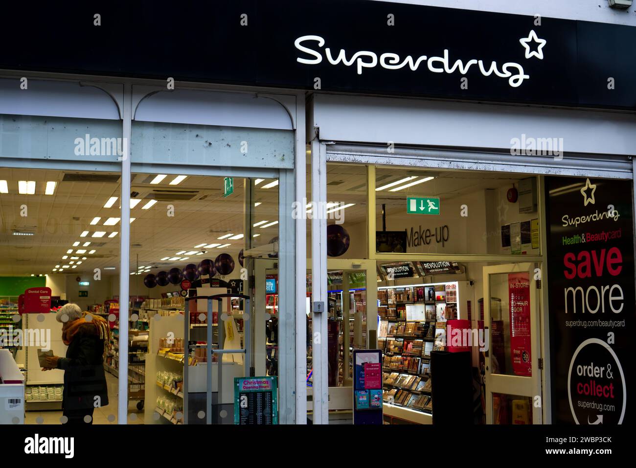 Drug shop hi res stock photography and images Page 13 Alamy