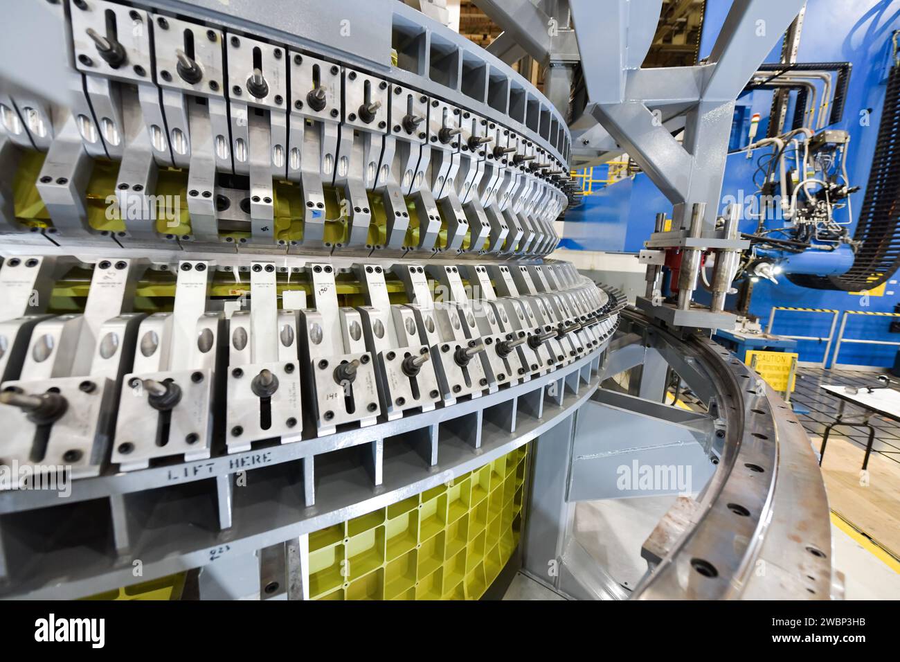 Lockheed Martin technicians at NASA's Michoud Assembly Facility in New ...