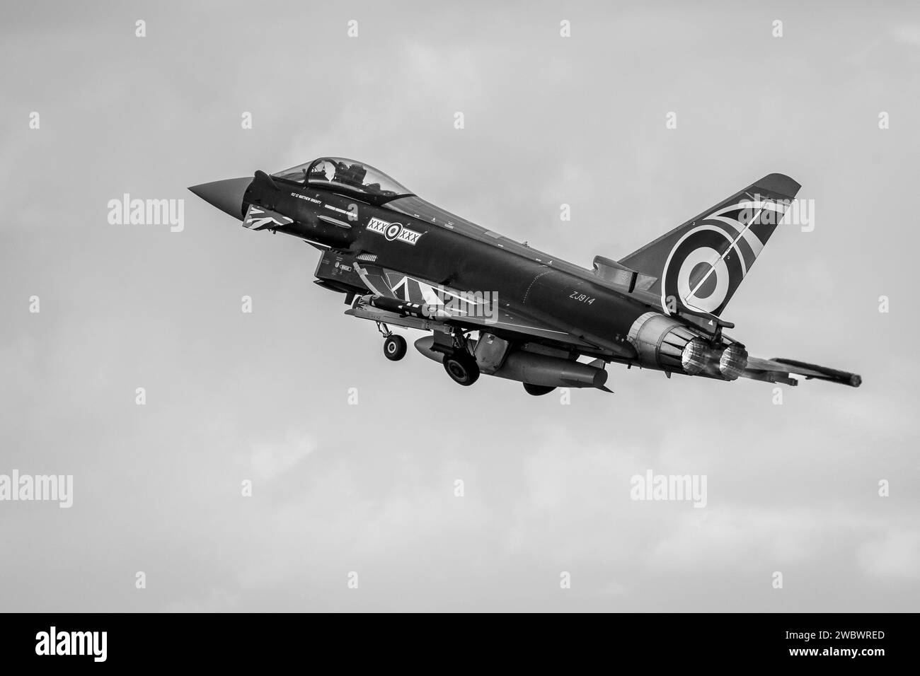 Raf eurofighter typhoon 29 squadron Black and White Stock Photos ...