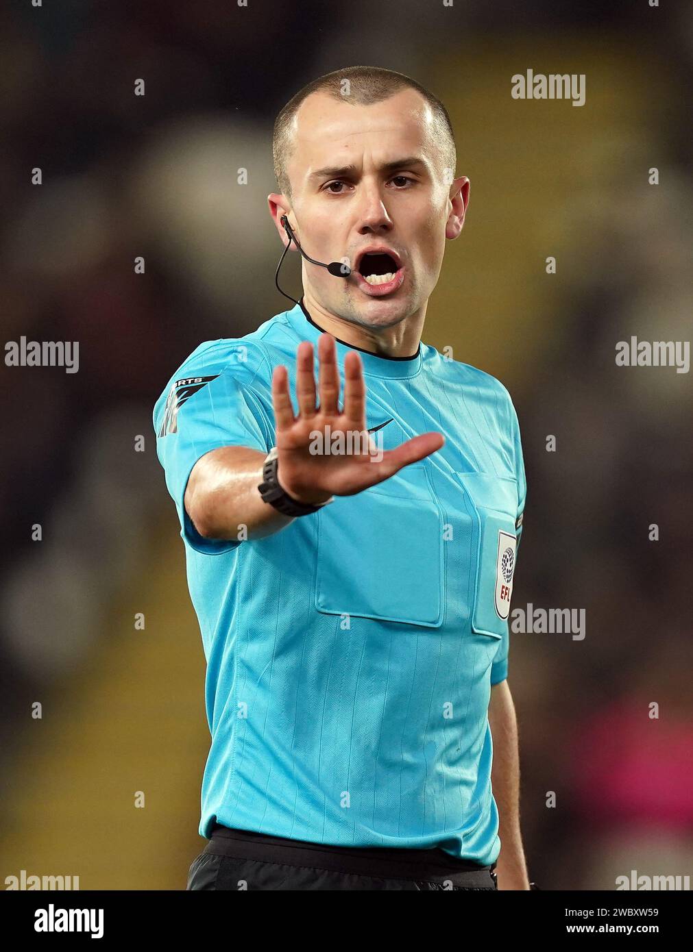 Referee Andrew Kitchen during the Sky Bet Championship match at the MKM