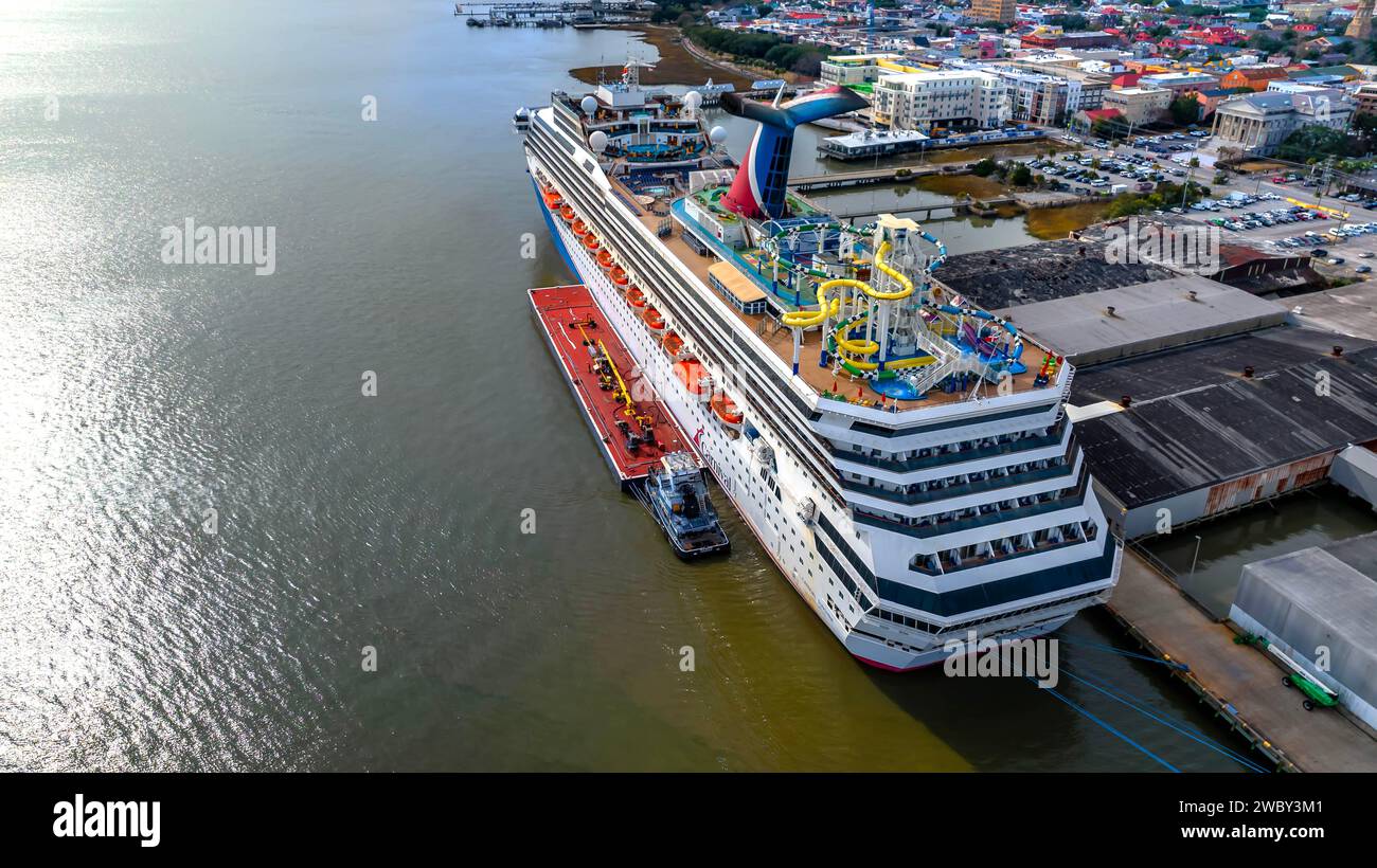 Charleston, Sc, USA. 11th Jan, 2024. Carnival Sunshine, back from a 5