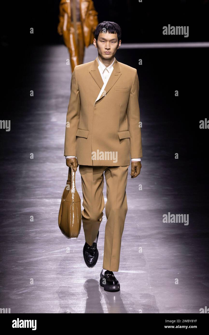 Milan Italien 12th Jan 2024 GUCCI Fall Winter 2024 2025 Runway   Milan Italien 12th Jan 2024 Gucci Fallwinter 2024 2025 Runway During Milan Fashion Week Menswear On January 2024 Milan Italy 12012024 Credit Dpaalamy Live News 2WBY8YF 