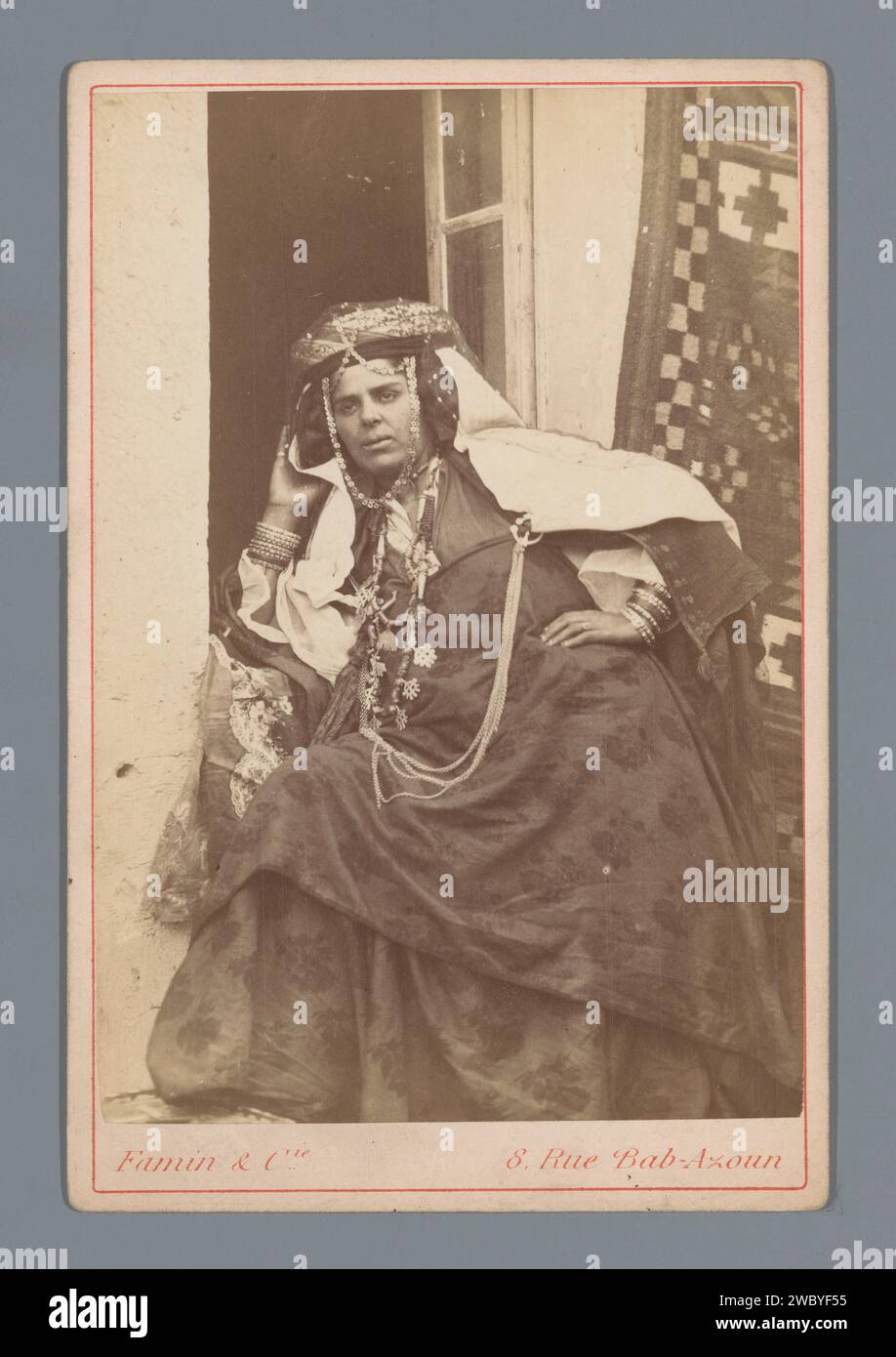 Portrait of an unknown woman in traditional clothing, Famin et Cie., 1863 - 1889 cabinet photograph  Algeria cardboard. photographic support albumen print adult woman. folk costume, regional costume Algeria Stock Photo