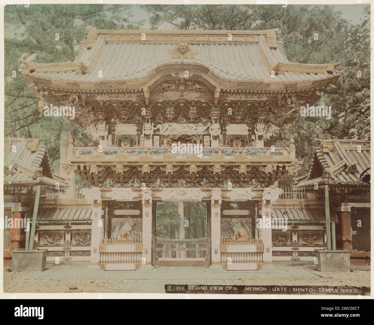 Back of the Yomeimon port of the Toshogu shrine in Nikko, Anonymous, c