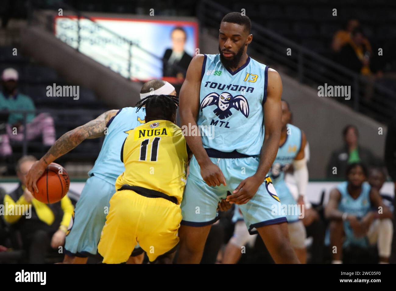 London Ontario Canada, Jan 11 2024. The London Lightning Defeat the Montreal Toundra 122-116 in the BSL. Levi Londole(13) of the Montreal Toundra. Luk Stock Photo