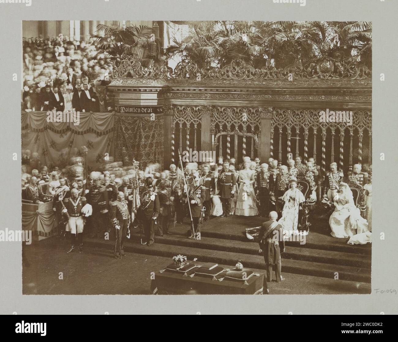 Inauguration ceremony of Wilhelmina in the Nieuwe Kerk in Amsterdam ...