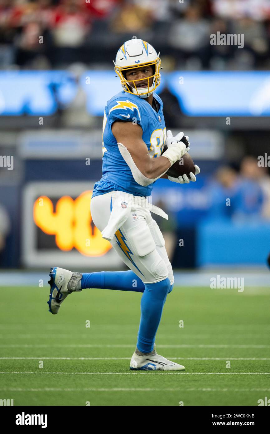 Los Angeles Chargers tight end Donald Parham Jr. (89) runs with the