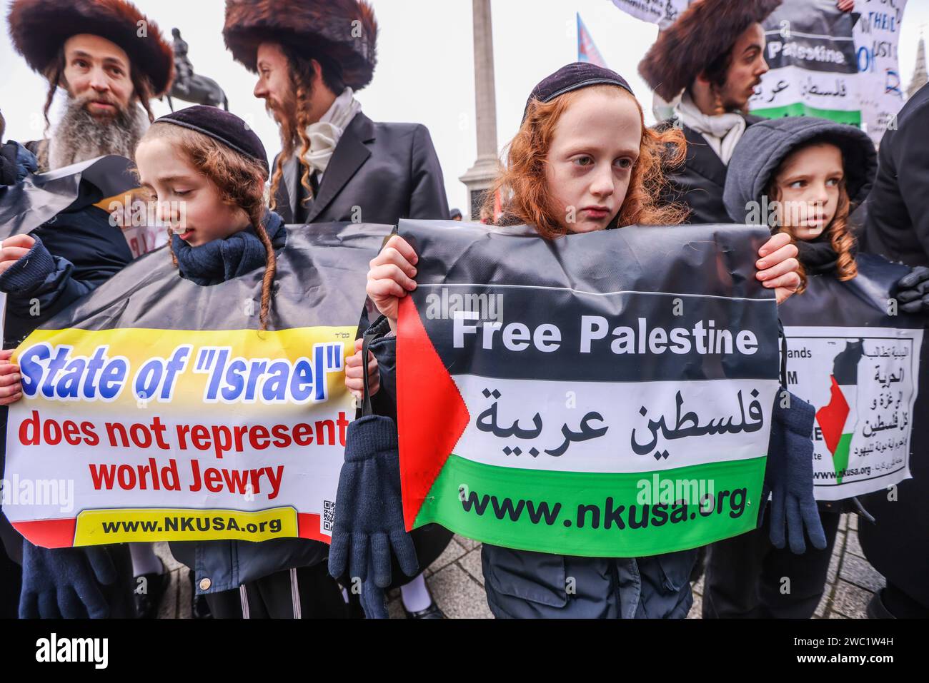 London, UK. 13th Jan, 2024. Religious group Naturei Karta at the Cease Fire in Gaza protest in London .Paul Quezada-Neiman/Alamy Live News Credit: Paul Quezada-Neiman/Alamy Live News Stock Photo