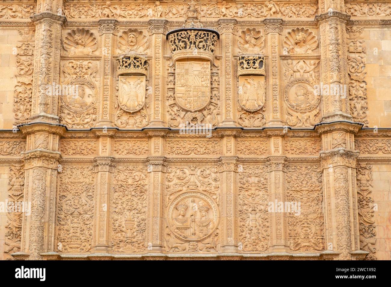 Fachada de la Universidad de Salamanca, 1529,  estilo plateresco, Salamanca,  comunidad autónoma de Castilla y León, Spain Stock Photo