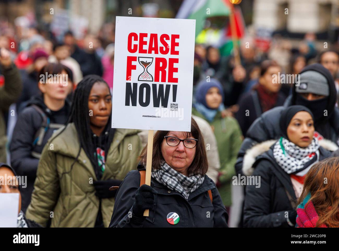 London UK 13th Jan 2024 National March For Palestine Ceasefire Now   London Uk 13th Jan 2024 National March For Palestine Ceasefire Now Thousands Of People From All Over England March Through Central London Calling For An Immediate Ceasefie So Far Over 22000 Palestinians Have Been Killed In The Conflict Following The Attack On October 7th Credit Karl Blackalamy Live News 2WC20PB 