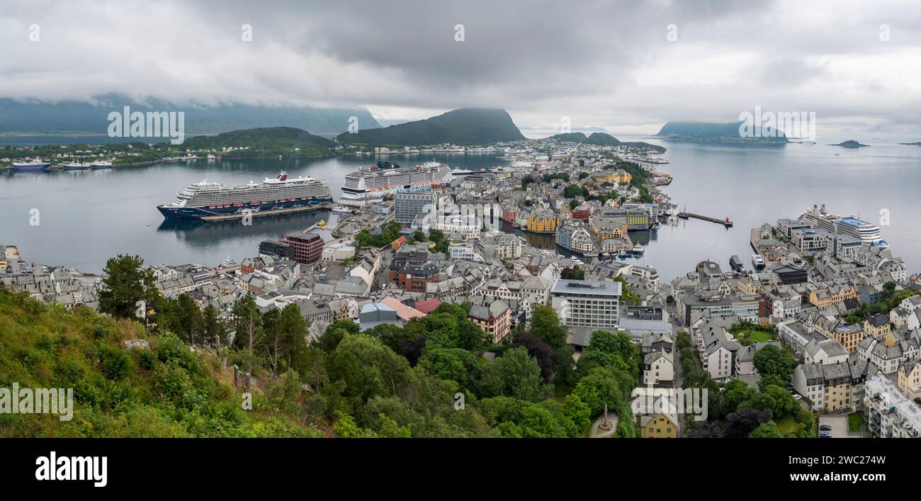 Panoramic view of cruise ships moored in Ålesund, Norway from the Askla/Fjellstua viewpoint. Stock Photo